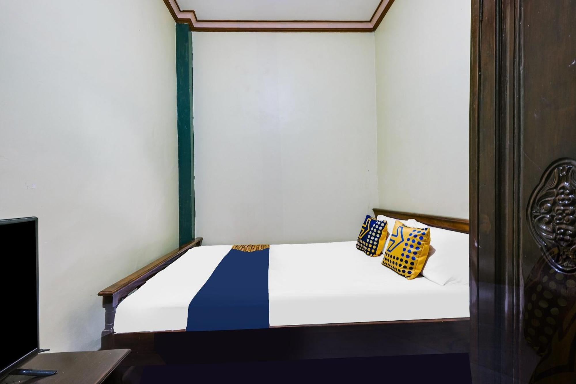 Spot On 92068 Pudja Kesuma Homestay Syariah Yogyakarta Pedes Exterior foto
